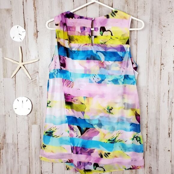 Worthington Floral Wrap Tank Top Size Medium - Picture 7 of 12